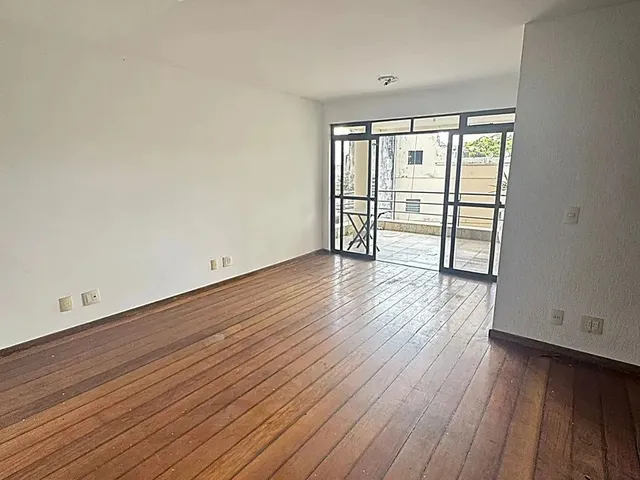 Imagem 2: Ref.: 3120 - Excelente 3 Quartos Gardem com 1 Suíte e 2 Vagas de Garagem no Bom Pastor