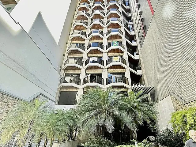 Imagem: Ref. 4015 - Apartamento 4 Quartos, 2 Suítes
