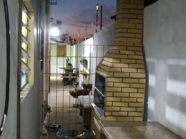 Imagem 3: Quarto Individual em Prédio com Mobília e Cozinha Montada