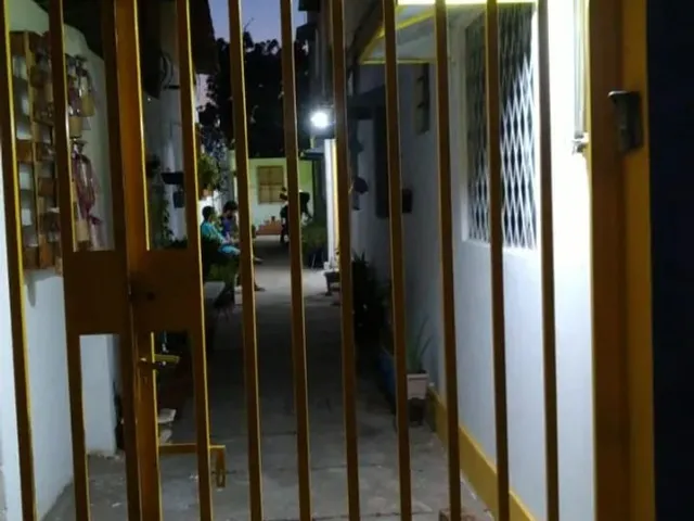 Imagem 4: Quarto Individual em Prédio com Mobília e Cozinha Montada