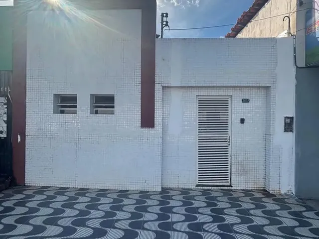 Imagem: Casa Comercial em Avenida Principal no Centro