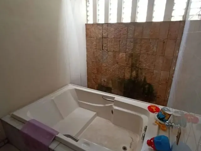 Imagem 2: Excelente Casa Comercial - Bairro Ilhotas - 765 M²