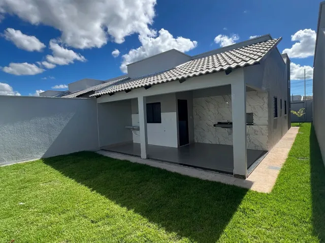 Imagem: Casa Nova, com Quintal Grande, a Venda em