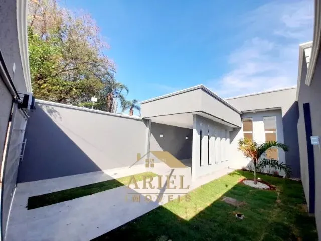 Imagem: Casa com 3 Quartos com Piscina, Bairro das