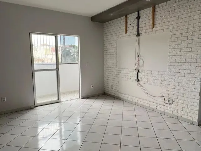 Imagem: A casa possui 3 Dormitórios, 1 Suíte, 2 Banheiros, 1 Vaga