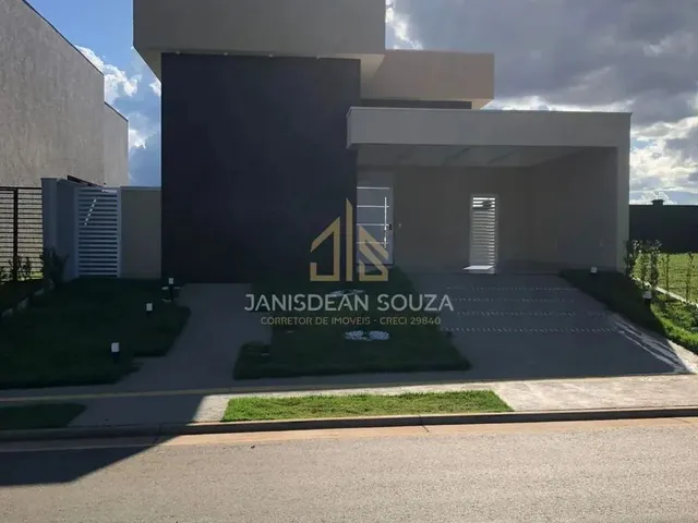 Imagem: A casa possui 3 Dormitórios, 3 Banheiros, 185m² de Área