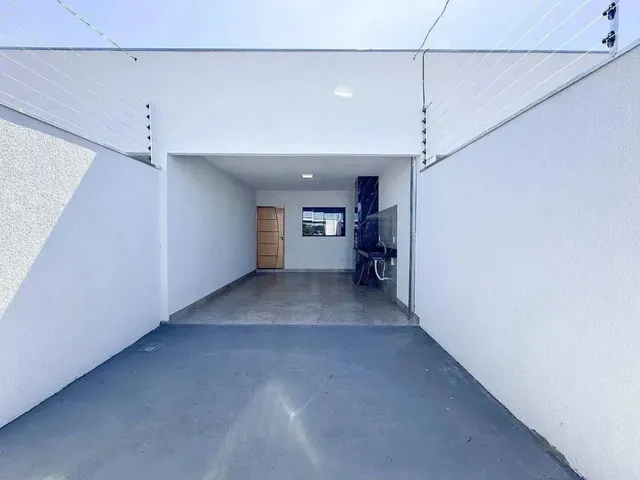 Imagem: Casa a Venda com 3 Quartos em Polocentro
