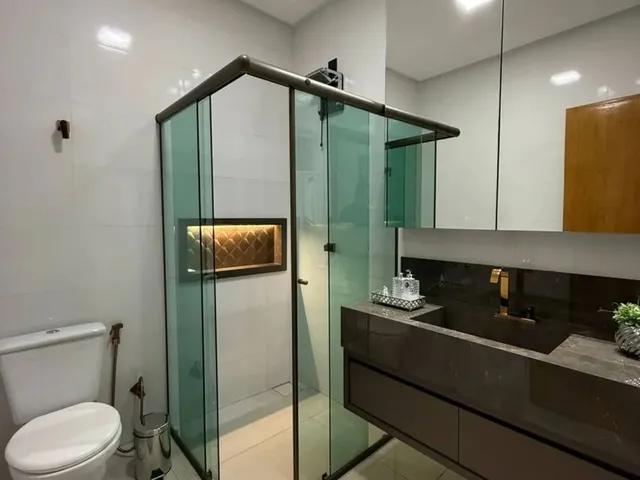 Imagem 2: Casa no Centro Próximo de Tudo - Porteira Fechada