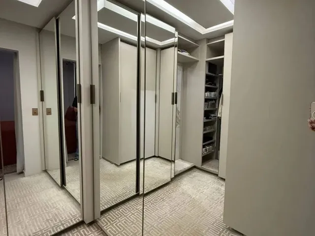 Imagem 3: Casa no Centro Próximo de Tudo - Porteira Fechada