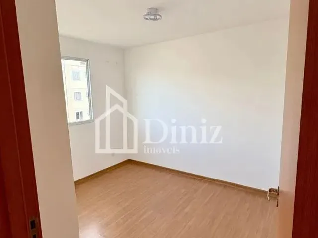 Imagem 6: Apartamento para Venda com 50 Metros Quadrados com 2 Quartos em Vila Jayara - Anápolis