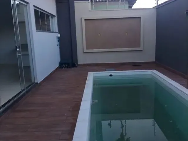 Imagem 11: Vendo Casa com Piscina
