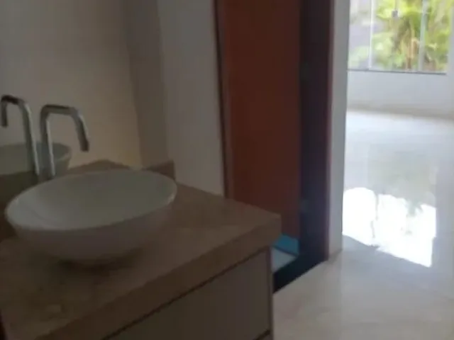 Imagem 2: Vendo Casa com Piscina