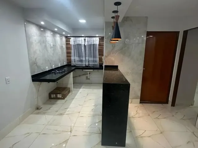 Imagem: O apartamento possui 2 Dormitórios, 1 Banheiro, 1 Vaga na