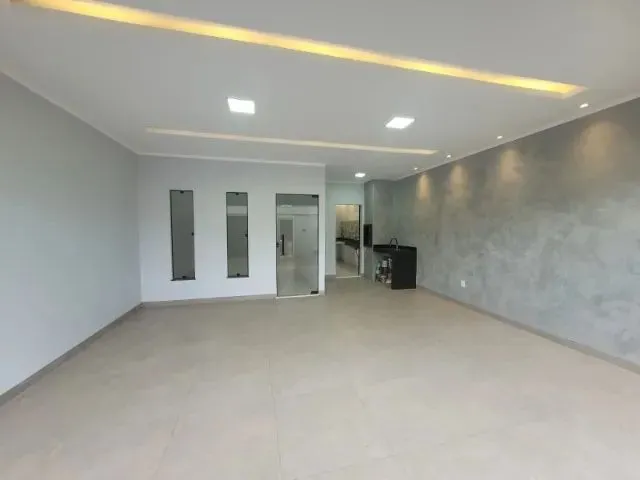 Imagem 4: Casa em Anápolis com 3 Quartos, 1 Suíte, Garagem para 2 Carros, Sala com Pé Direito