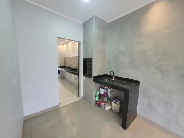 Imagem 15: Casa em Anápolis com 3 Quartos, 1 Suíte, Garagem para 2 Carros, Sala com Pé Direito