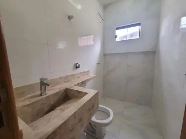 Imagem 14: Casa em Anápolis com 3 Quartos, 1 Suíte, Garagem para 2 Carros, Sala com Pé Direito