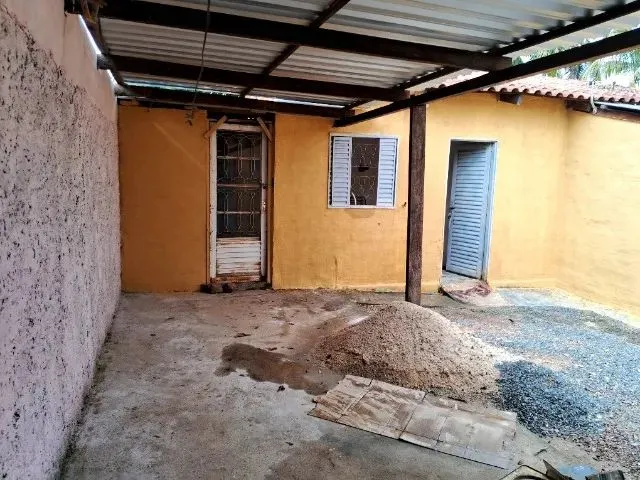 Imagem 4: Casa 2Q + Barracão 1Q Setor Oeste - Uruaçu