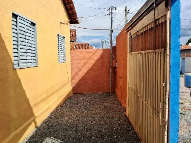 Imagem 12: Casa 2Q + Barracão 1Q Setor Oeste - Uruaçu