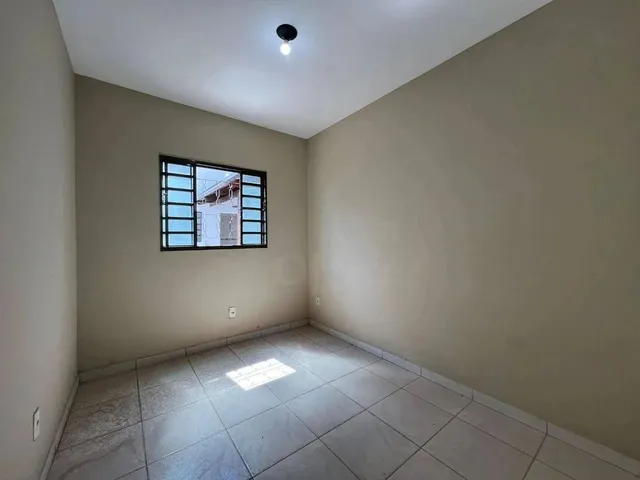 Imagem 3: Sobrado com 5 Dormitórios À Venda, 172 M² por R$ 690.000,00 - Jk Parque Industrial