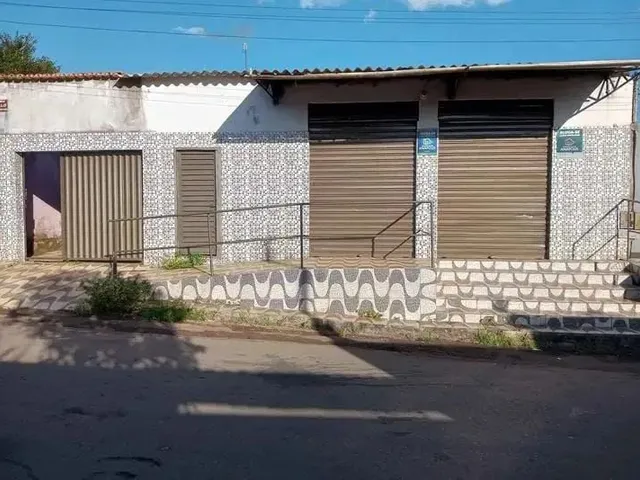 Imagem 1: Vendo Casa Barata com Ponto Comercial no Morada Nova em Anápolis