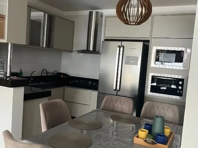 Imagem: O apartamento possui 3 Dormitórios, 1 Suíte, 2 Banheiros,