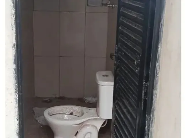 Imagem 1: Lote Casa com 2 banheiros