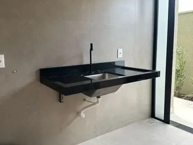 Imagem 14: Casa em Condomínio com Acabamento Diferenciado