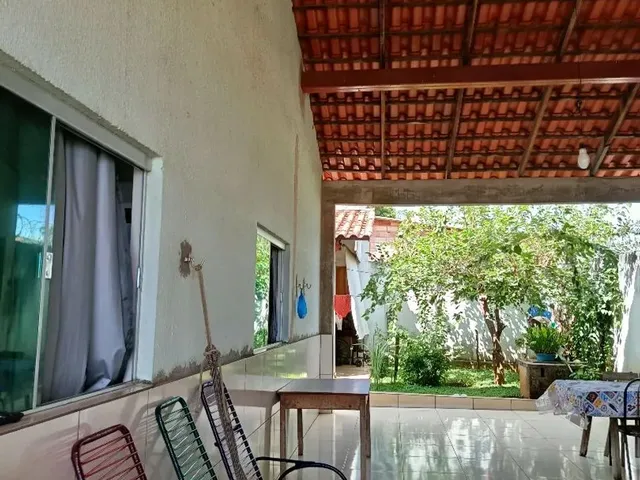 Imagem 1: Excelente Casa Esquina de 4/4, Suíte, Bem Localizada, Bairro da Indústria, Senador