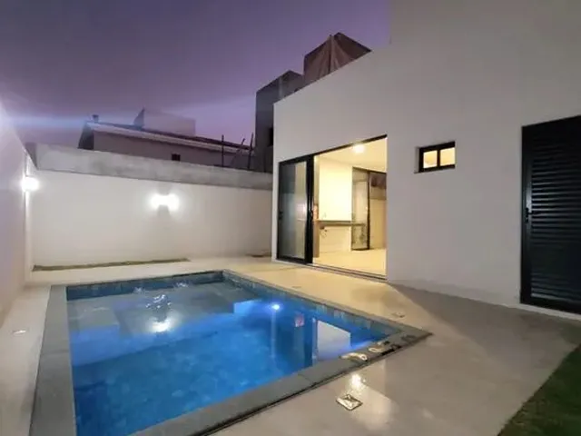 Imagem 4: Cása Condomínio Gaudi com Piscina