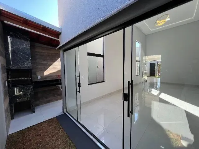 Imagem 3: Casa Anápolis com 3 Quartos, Próximo Ao Supermercado do Povo com Terreno de 180 M²