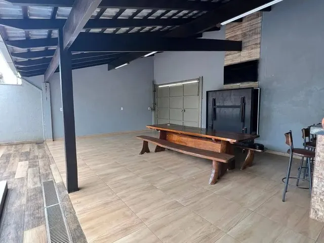 Imagem: Casa com Piscina Terreno 300M2 - Bairro