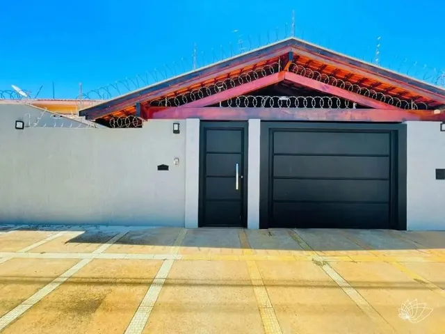 Imagem: Casa com 2 Dormitórios À Venda no Santos