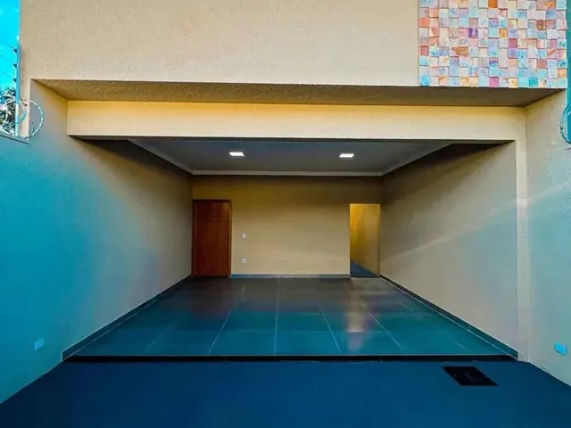 Imagem: Casa para Venda com 3 Quartos, Lote 220M²