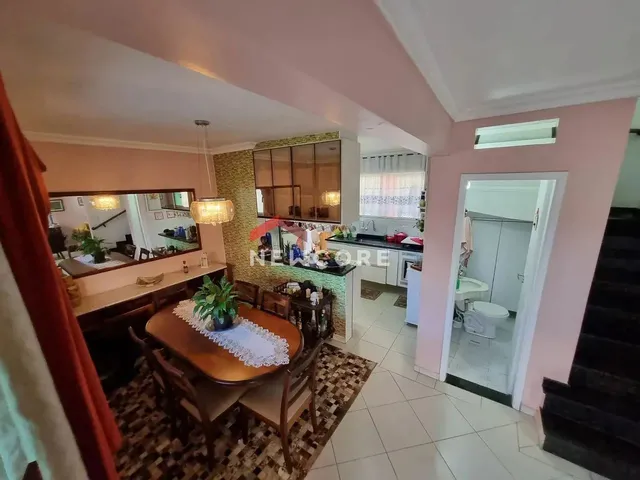 Imagem: Casa de Condomínio em Rua Rodrigo Silva