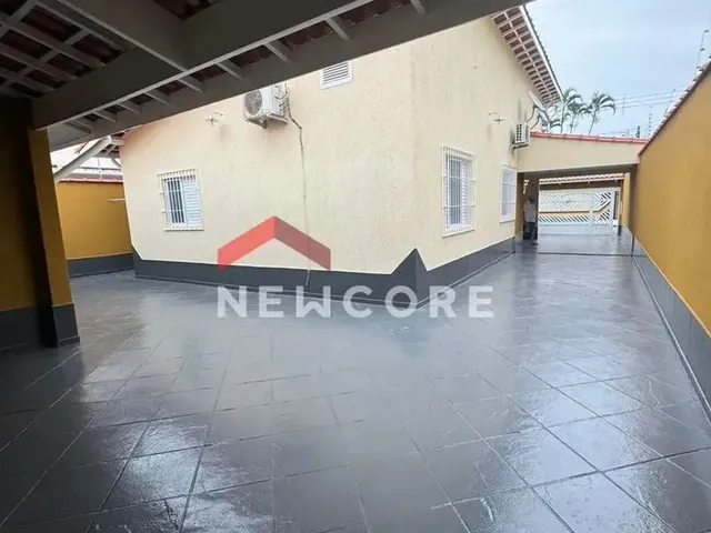 Imagem: Casa em Rua dos Girassóis - Flórida