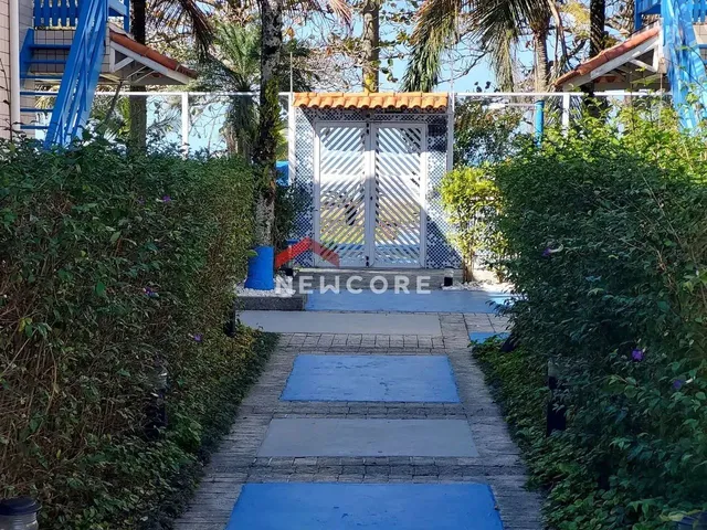 Imagem: Casa de Condomínio em Rua Carlos Henrique