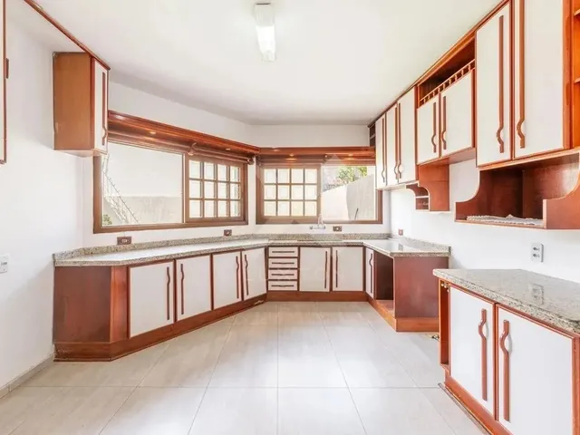 Imagem 11: Casa com 260M2 e 3 Quartos no Bairro Partenon