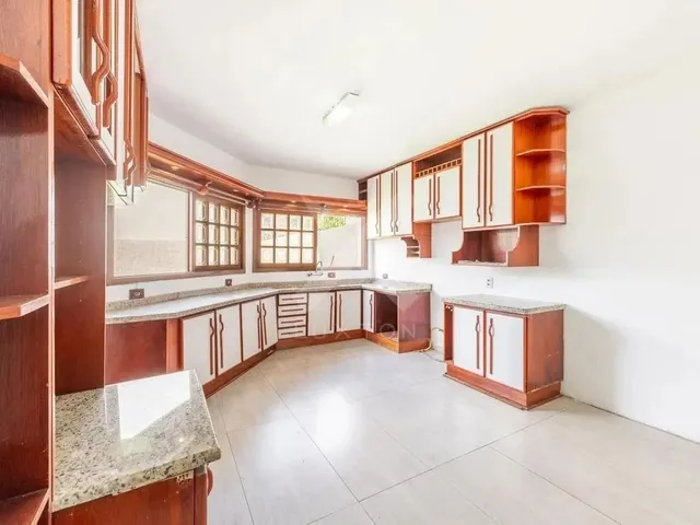Imagem 10: Casa com 260M2 e 3 Quartos no Bairro Partenon