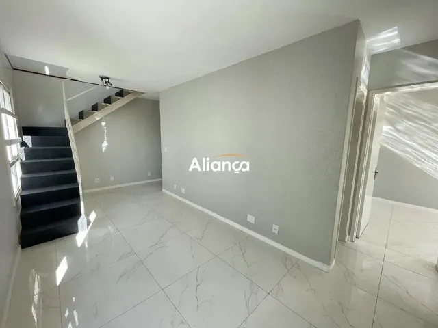 Imagem 13: Apartamento Cobertura para Aluguel Semi Mobiliado com 2 Dormitórios, Churrasqueira E