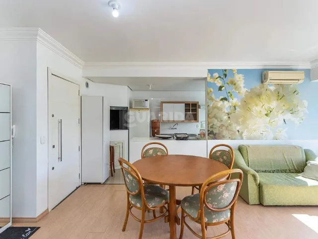 Imagem 12: Apartamento de 2 Dormitórios, Sendo 1 Suíte, no Bairro Jardim Botânico