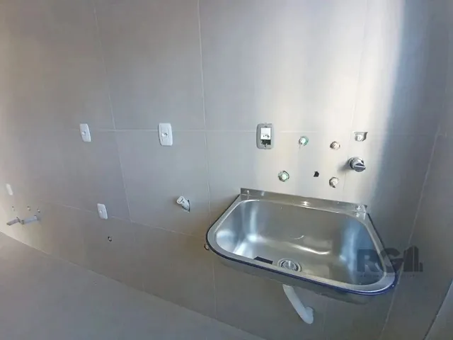 Imagem 4: Apartamento para Alugar no Bairro Petrópolis com 75 M² e 2 Dormitórios/Quartos