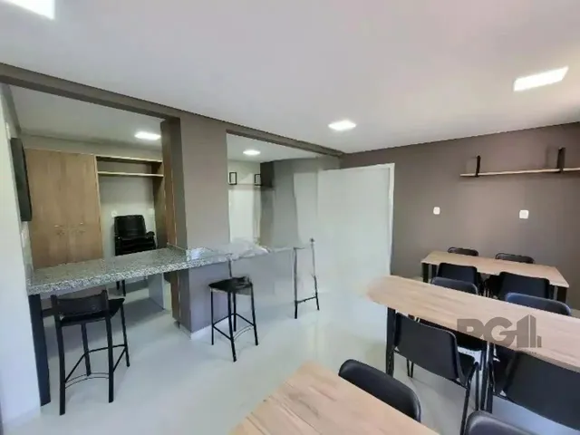 Imagem 12: Apartamento para Aluguel no Bairro Petrópolis com 50M² e 1 Dormitório/Quarto