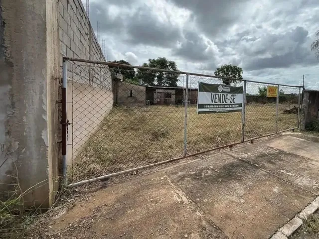 Imagem: Terreno - Venda - Centro - Várzea Grande/Mt