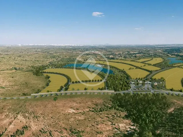 Imagem 3: Uma Oportunidade de Ter Sua Casa de Campo Dentro da Cidade, Num Excelente Localização A