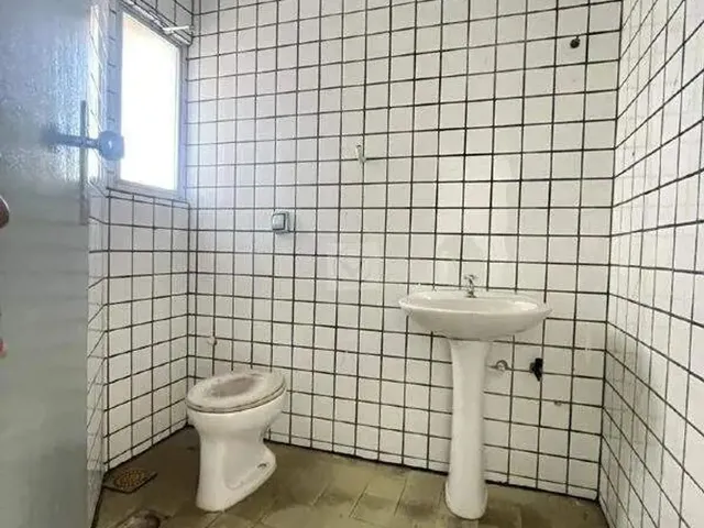 Imagem 10: Visibilidade Máxima! Ponto Comercial 200M² na Prestigiada Av. Airton Teles!