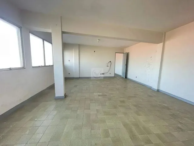 Imagem 3: Visibilidade Máxima! Ponto Comercial 200M² na Prestigiada Av. Airton Teles!