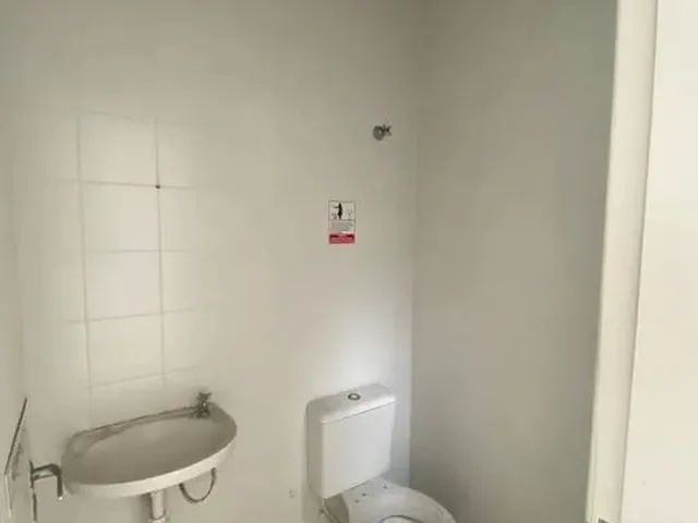 Imagem 2: Aluga-Se Sala Comercial - Galeria Menezes - Bairro Centro