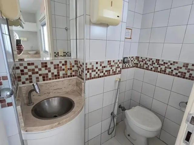 Imagem 6: Sala Comercial no Centro Medico - 2441