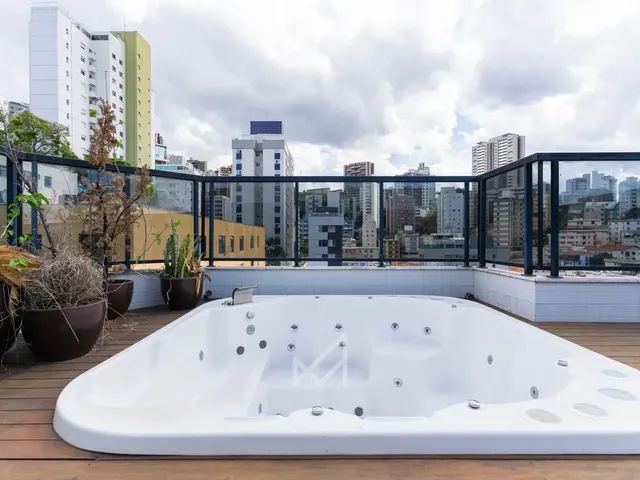 Imagem 4: Imóvel para Venda Possui 260 Metros Quadrados com 4 Quartos em Gutierrez - Belo Horizonte