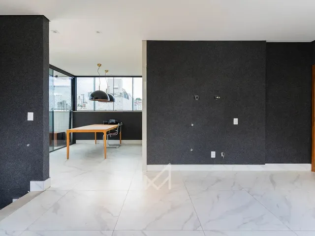 Imagem 15: Imóvel para Venda Possui 260 Metros Quadrados com 4 Quartos em Gutierrez - Belo Horizonte